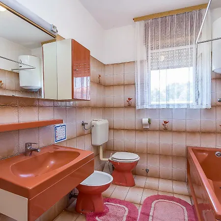 Apartment Grbby.2 *